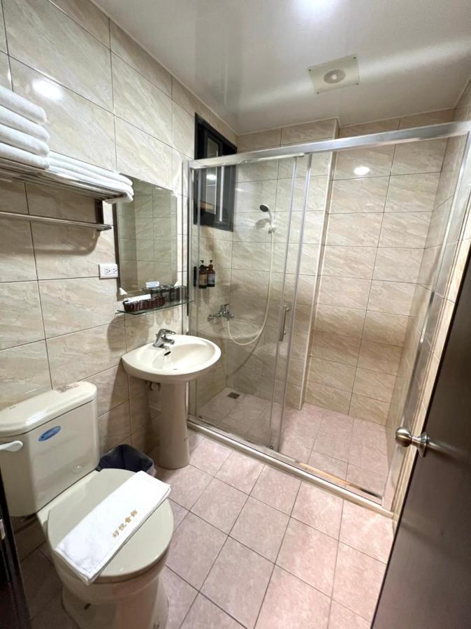 Haoyue Hotel Жинченг Екстериор снимка