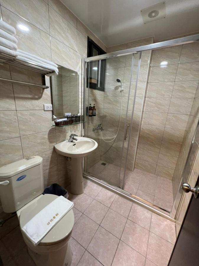 Haoyue Hotel Жинченг Екстериор снимка